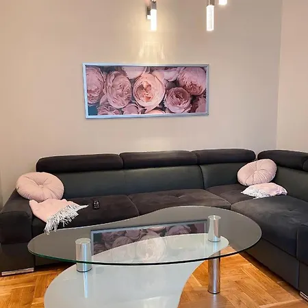 Zarabie Villa