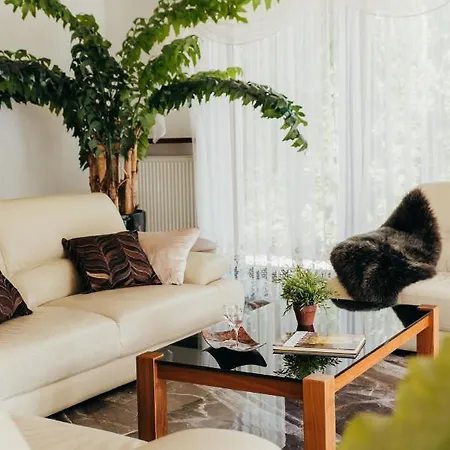 Zarabie Villa